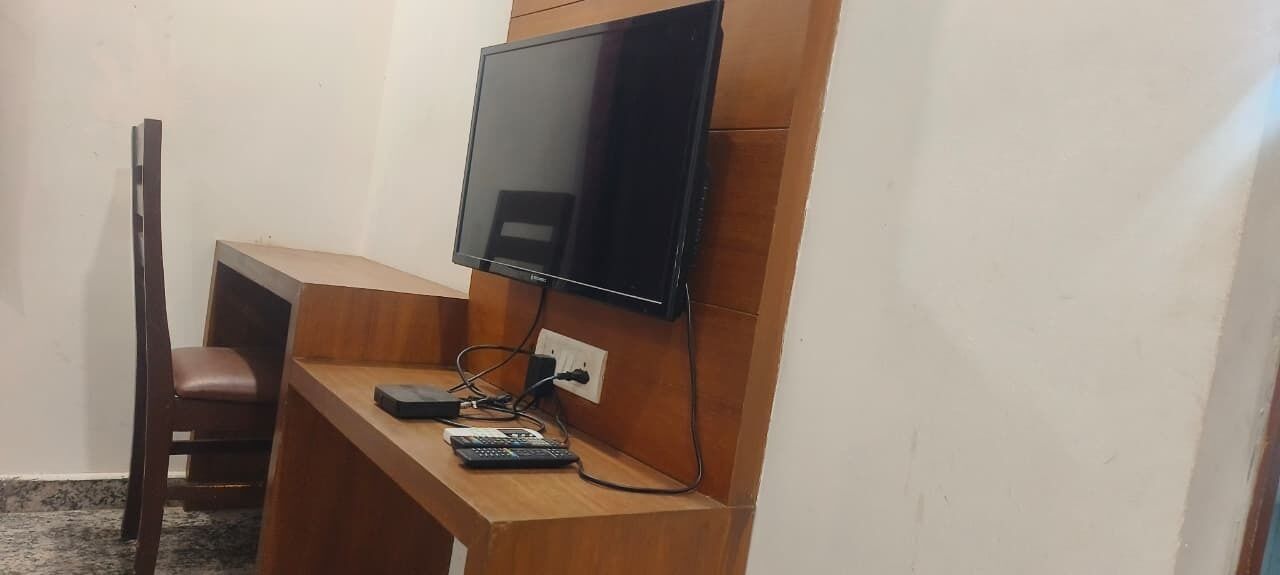 双人房或双床房, 阳台, 城市景观 | 香槟服务