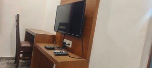 Double or Twin Room, Balcony, City View | Champagne service