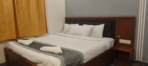 雙人或雙床房, 陽台, 城市景觀 | 香檳服務