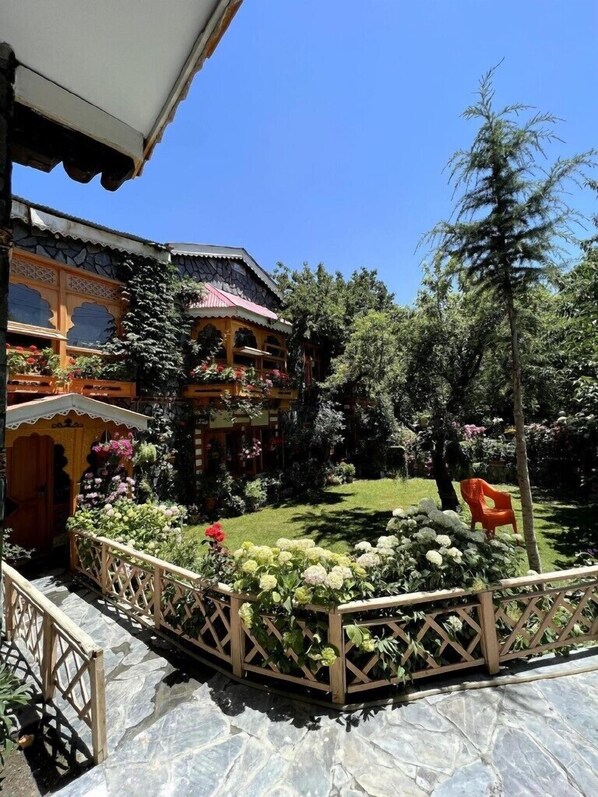 บริเวณภายนอก