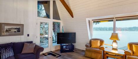 TV, lareira, aparelho de som, escritórios