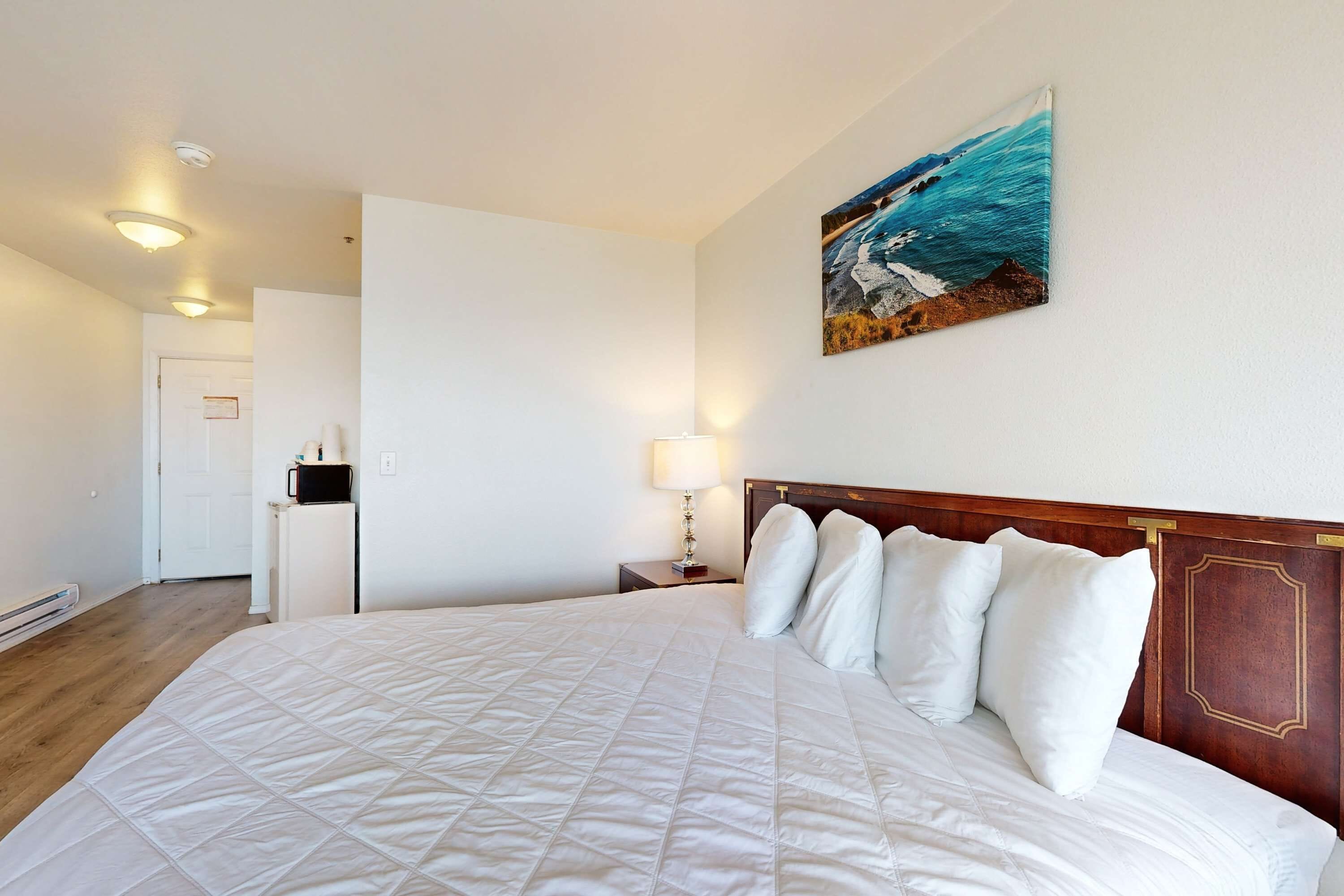 WiFi, bed sheets