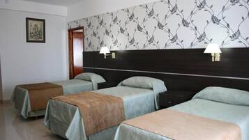 In-room safe, free WiFi