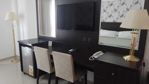 In-room safe, free WiFi - Hotel El Aguila del Tuyu (San Clemente)