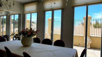 DĂ©tail de lâintĂ©rieur