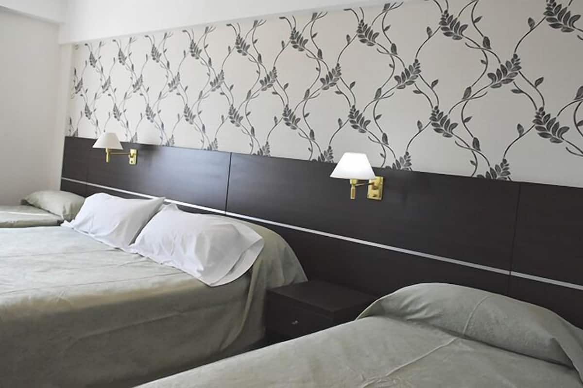 In-room safe, free WiFi