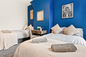 4 bedrooms, iron/ironing board, free WiFi, bed sheets