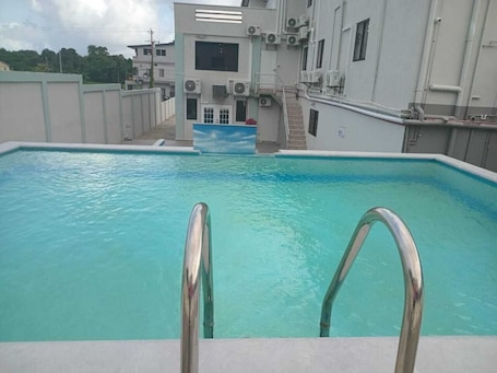 5 piscinas al aire libre