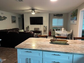 Dining - Private 3-BR/2-BA House w/fenced in back yard (Port Charlotte)