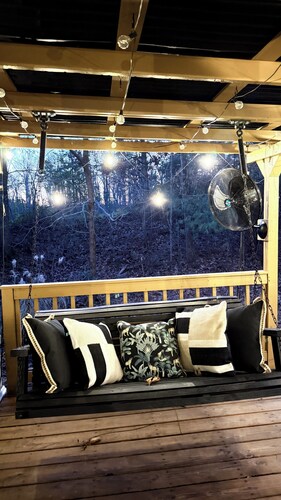 The Bigfoot Bungalow - A Superb 2-bedroom mobile home in central Red River Gorge