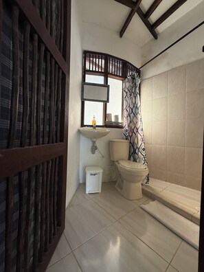 Articles de tocador gratuïts, sabó, xampú i paper higiènic 