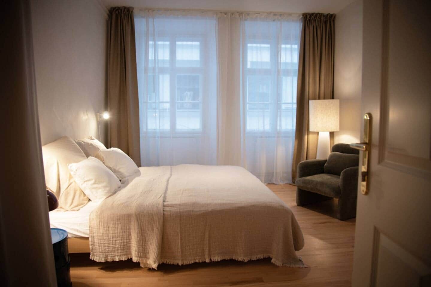 2 bedrooms, in-room safe, iron/ironing board, WiFi