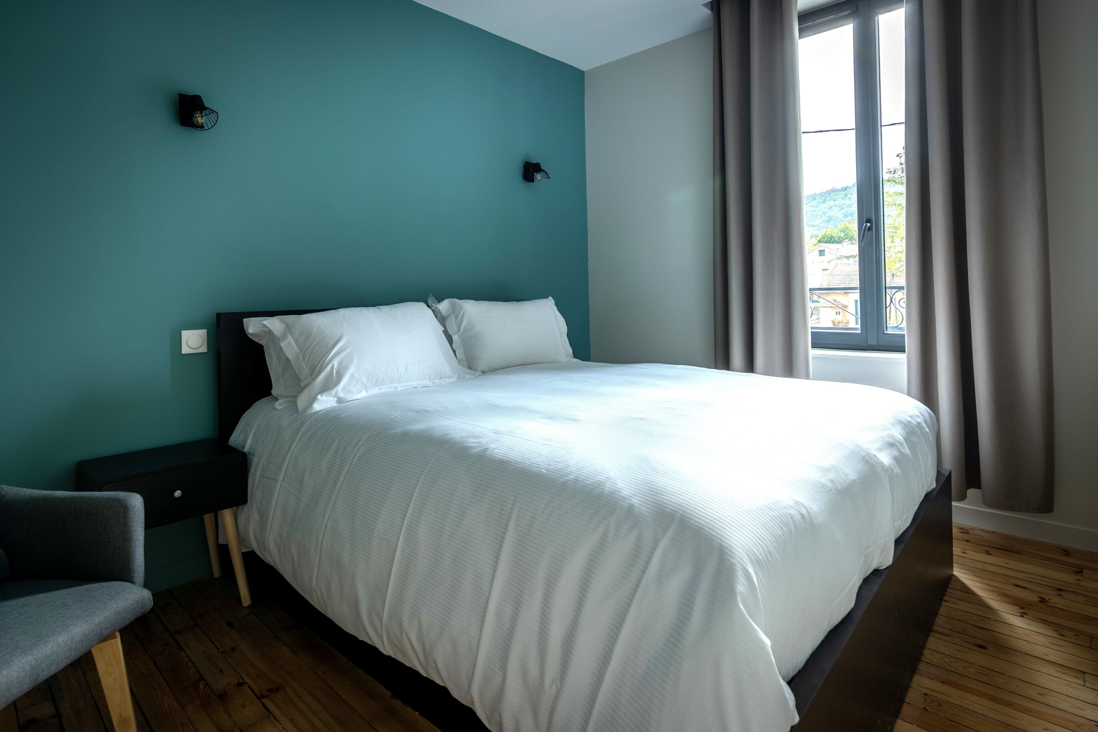 Superior Apartment, City View | Premium bedding, individually decorated, blackout drapes