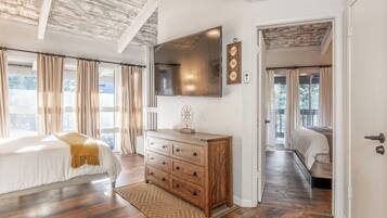 Fer et planche à repasser, Wi-Fi gratuit, draps fournis