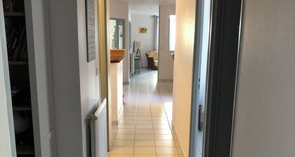 Grand appartement 3 chambres - Centre-ville gare