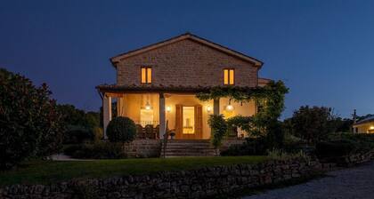 Casale la Cascina 8, Emma Villas