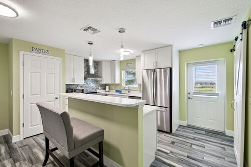 Two Attached Homes / Pool — Ideal for Multi-Family Vacations & Large Groups