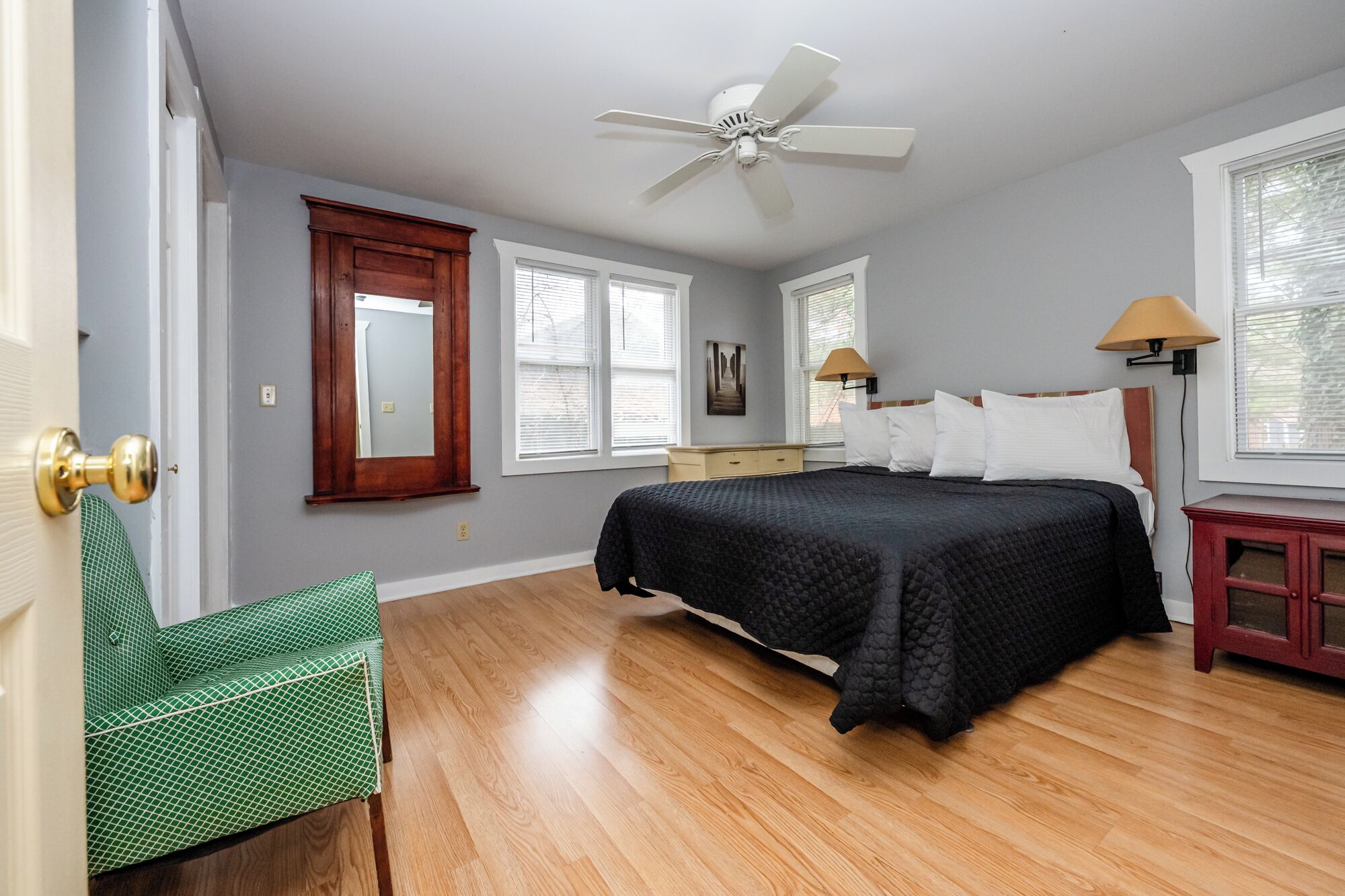 Strykejern/-brett, wi-fi og sengetøy