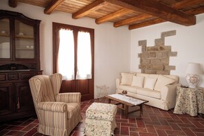 Apartment, 1 Bedroom | Living area | 30-inch TV with satellite channels - Casa al Duomo by Wonderful Italy (Telti)