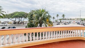 Khuôn viên nơi lưu trú