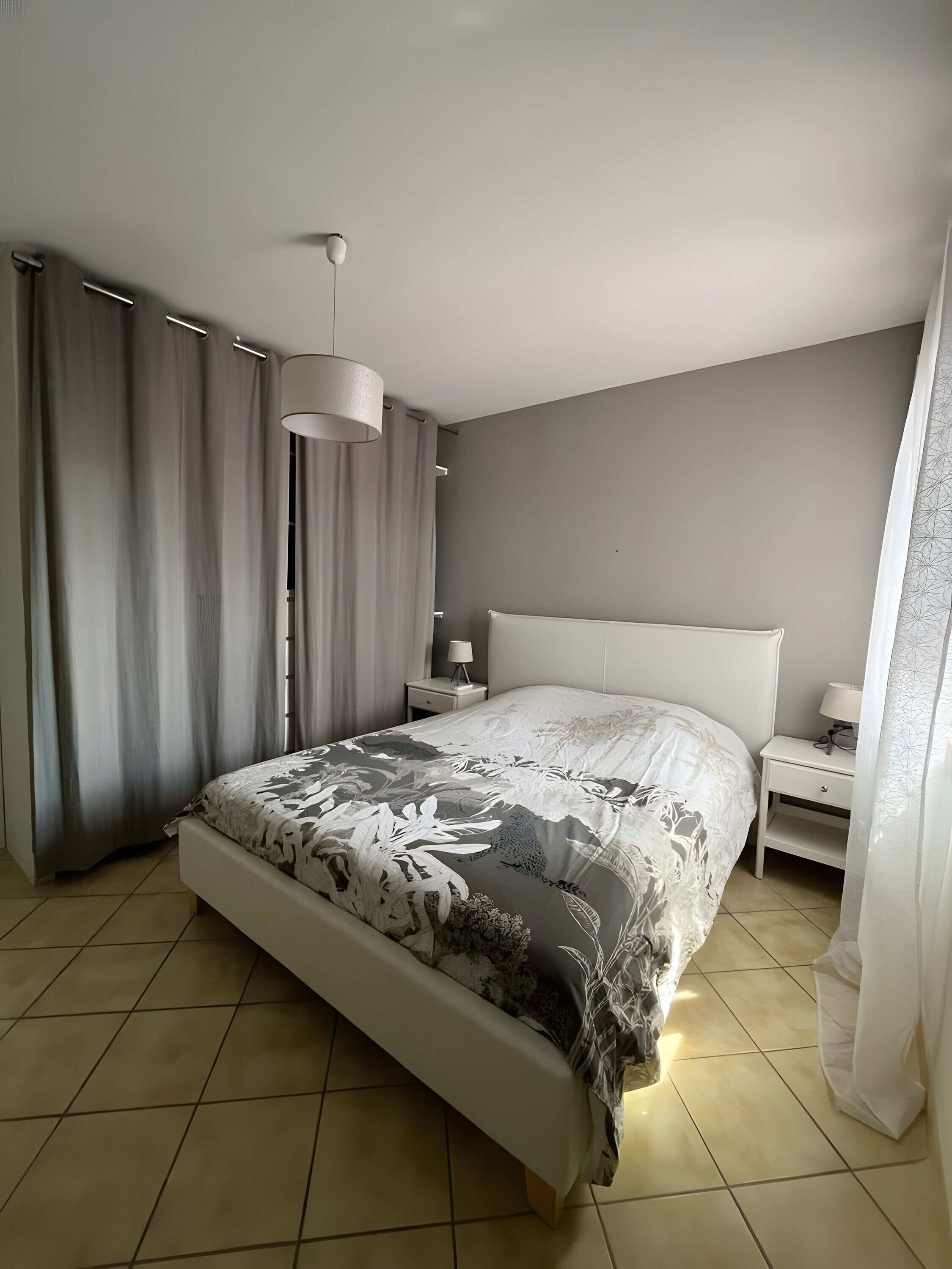 Iron/ironing board, WiFi