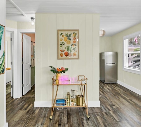 Family Bungalow, Non Smoking | Interior. Safety Harbor Motel