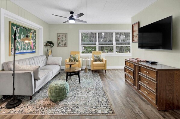 Family Apartment, Non Smoking | Living area