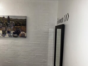 Interior - Big, Cozy Stay in the Heart of Town (Sheffield)