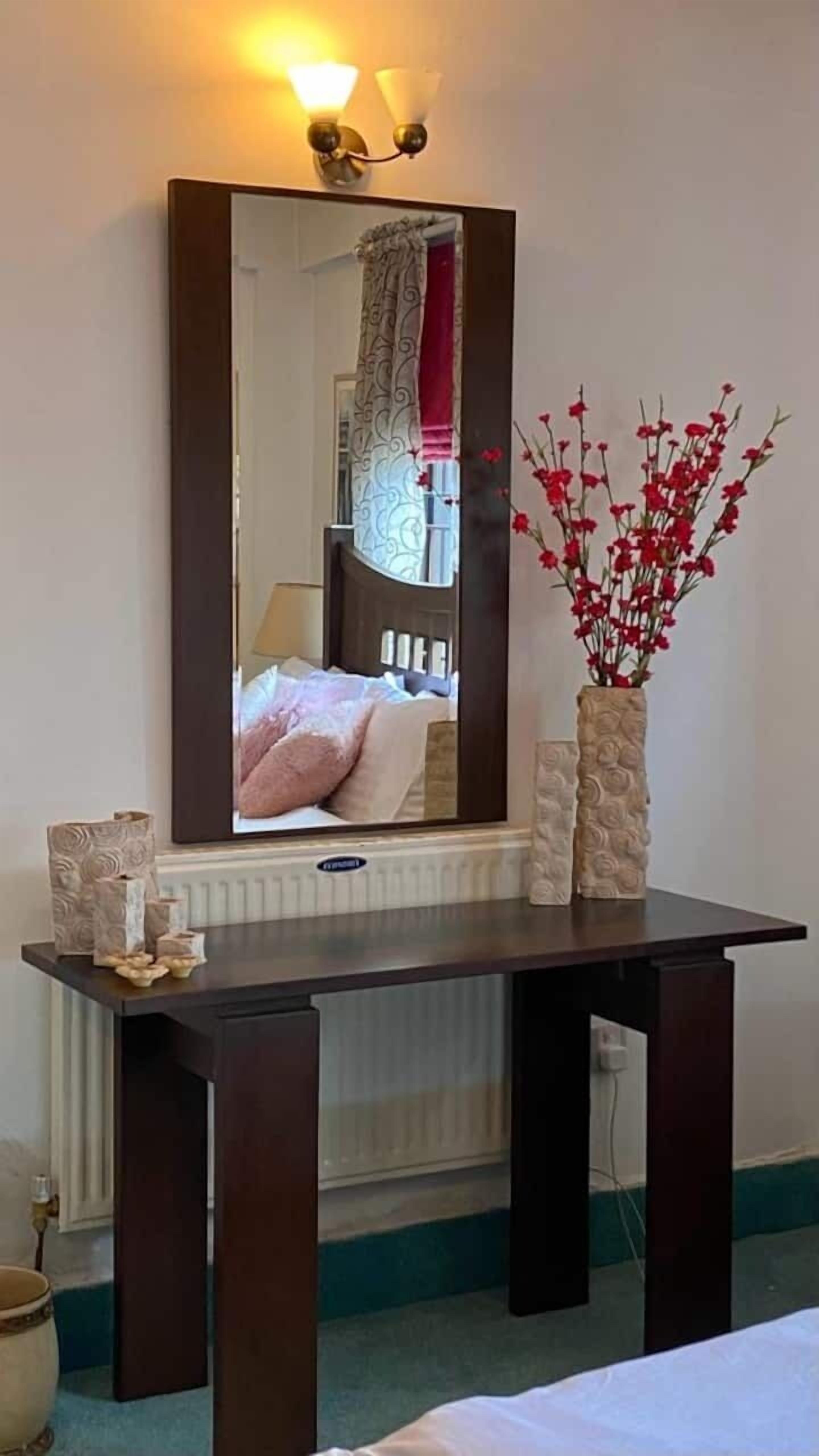 Deluxe Double Room, Mountain View | Living area