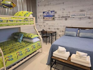 3 Schlafzimmer, Schreibtisch, Bügeleisen/Bügelbrett, kostenloses WLAN