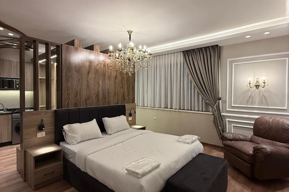 JRE Amazing Rooftop-studio at Abdoun 702