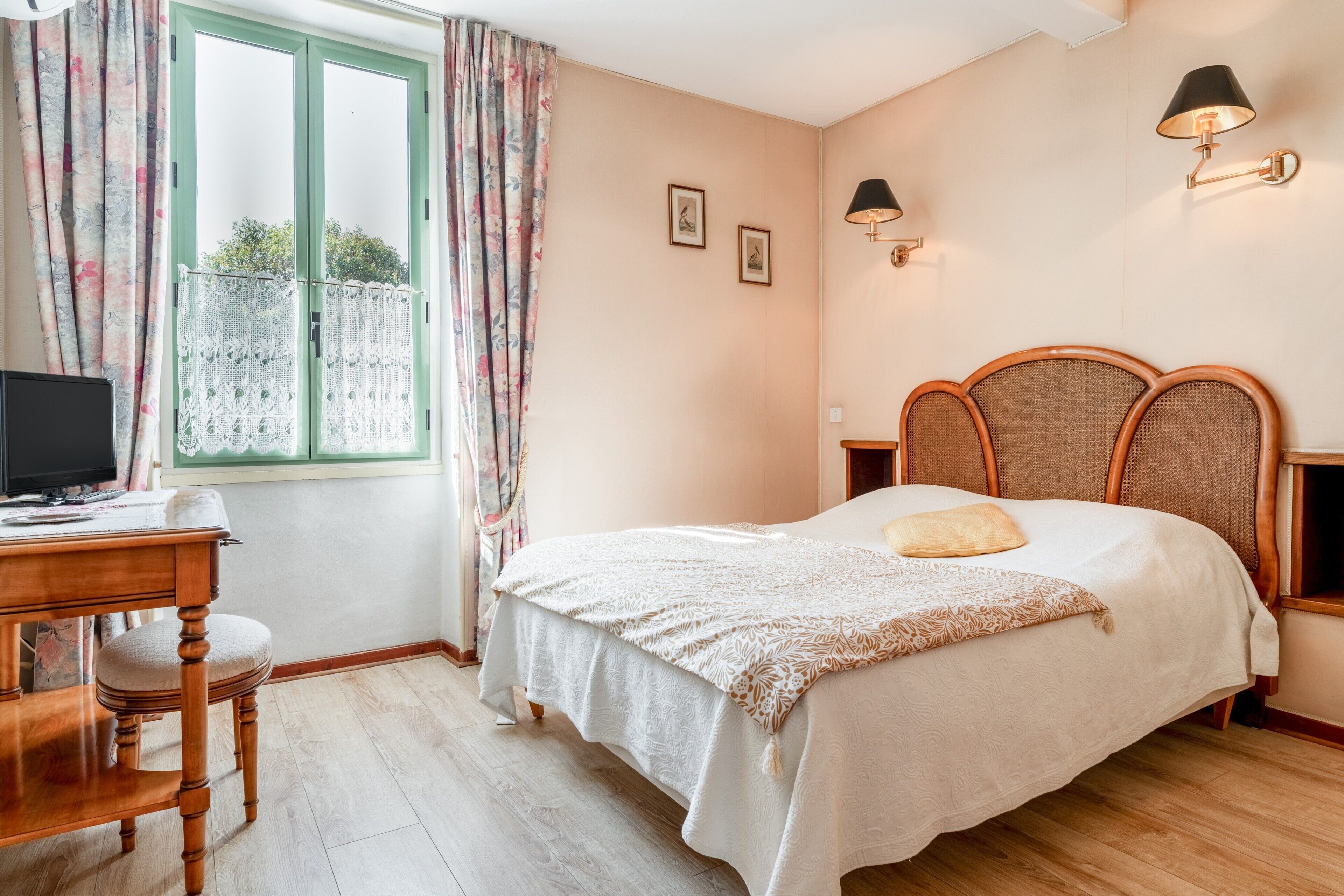 Wi-Fi, draps fournis