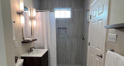 New 1-bdrm cottage near Children's Hospital - 10 mins. from downtown and VCU