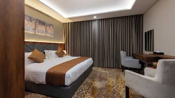 Double Room, Balcony | In-room safe, laptop workspace, blackout curtains, soundproofing