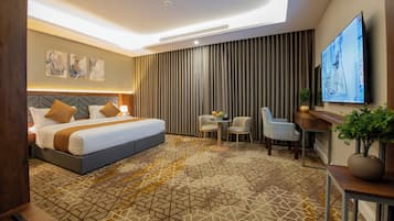 Minibar, caja fuerte, espacio para trabajar con un portátil