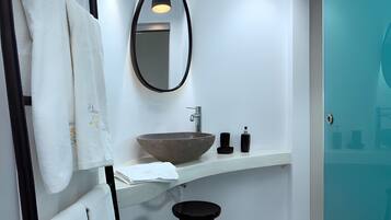 Doccia, asciugacapelli, asciugamani