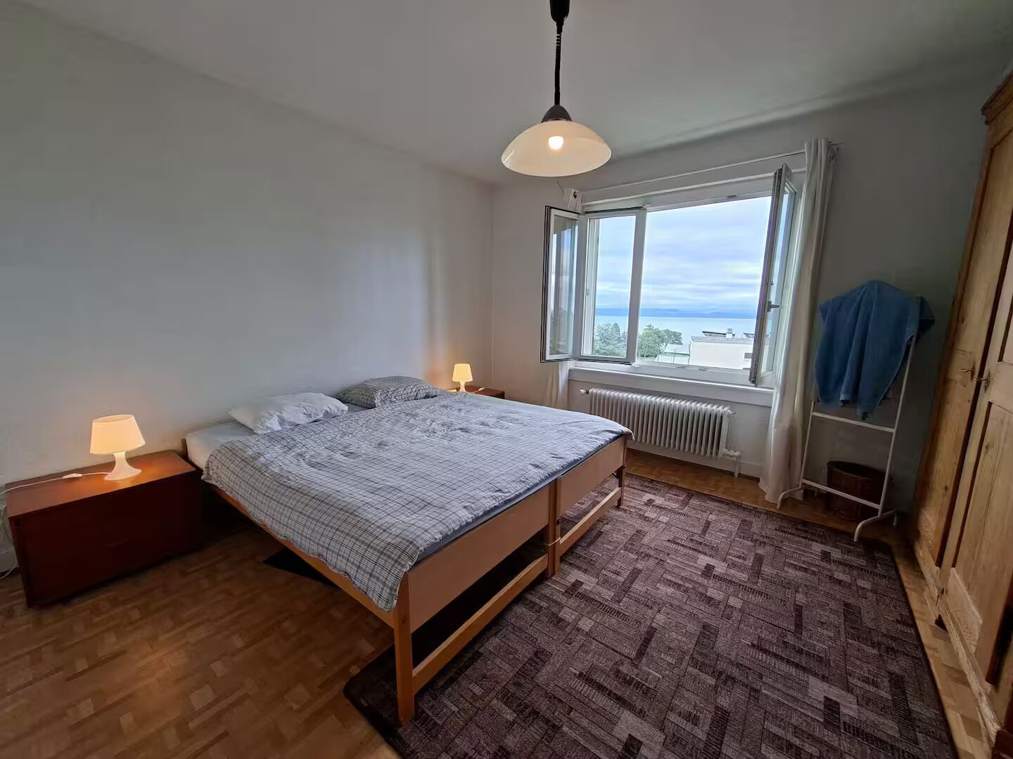 4 chambres, fer et planche à repasser, Wi-Fi, draps fournis