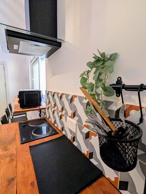 Miscellaneous - Modern Gozo Flat w/ Kitchen, Workspace & AC (In-Nadur)