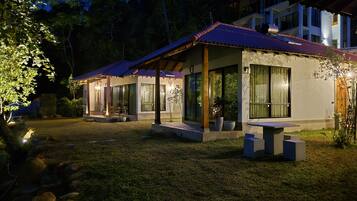 Deluxe Villa, Multiple Beds, Patio, River View | Minibar, desk, laptop workspace, iron/ironing board (on request)