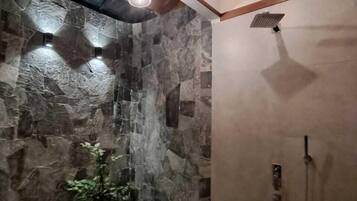 Deluxe Villa, Multiple Beds, Patio, River View | Bathroom | Shower, rainfall showerhead, designer toiletries, hair dryer
