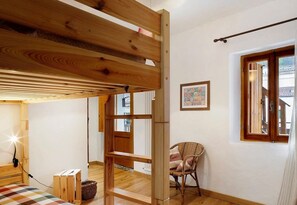 Iron/ironing board, WiFi, bed sheets - Room 'Unità 1' with Lake View, Wi-Fi, and Air Conditioning (Fratta)