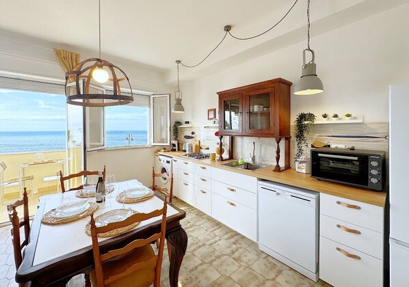 アパートメント シービュー | リビング エリア