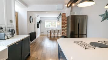 Mesin basuh pinggan mangkuk