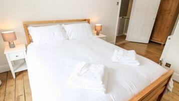 5 bedrooms, individually decorated, individually furnished, free WiFi