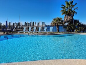 Pool - Sun Harbor Sands - Sleeps 4 - 1 Bedroom Condo - Balcony with Waterfront View (Panama City)
