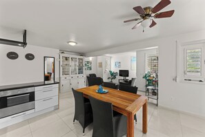 Dining - Apartment Kas Bon Bida at Marbella Estate (Willemstad)