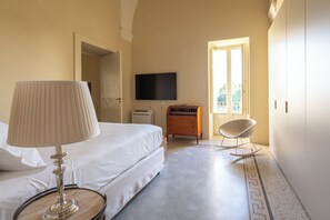 Apartment | Free WiFi - Bubble Apartment (Cannole)