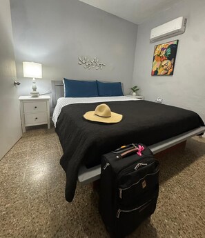 3 bedrooms, WiFi, bed sheets - Spacious Family-Friendly Getaway Near Cerro Gordo Beach comfortable home, (Vega Alta)