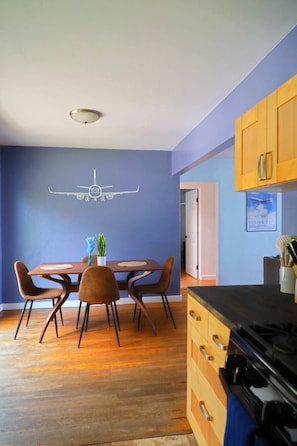 Dining - Coastal SD 3BR Getaway Near Beach w/ BBQ & Patio (San Diego)
