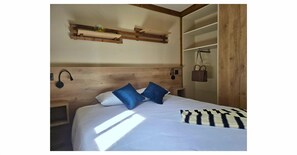 Wifi gratis y ropa de cama